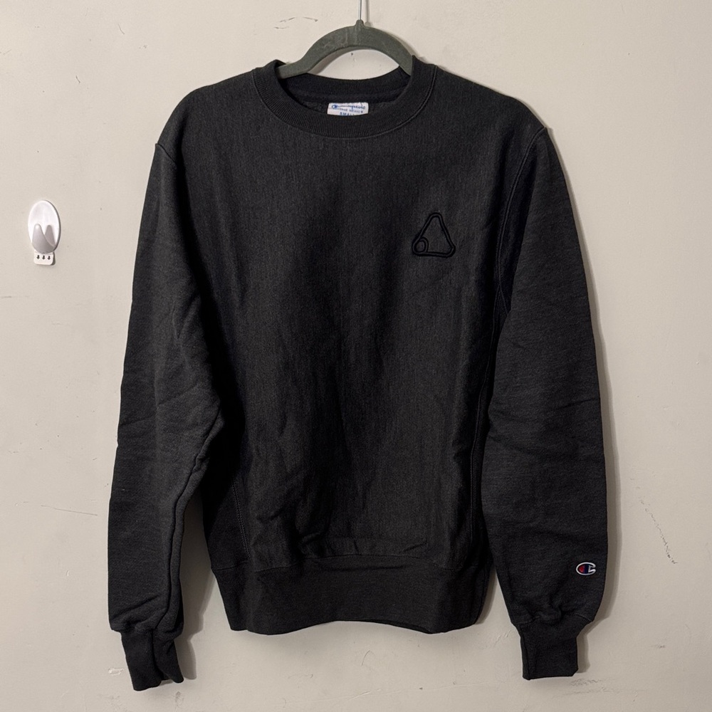 Champion Black Crewneck Sweatshirt with Tonal Patch Rare piece